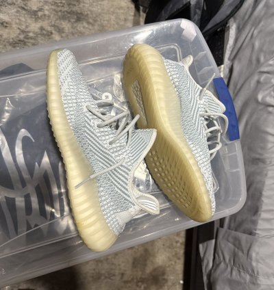 Yeezy 350 Cloud White