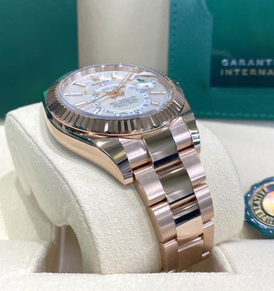 Rolex Sky-dweller Rose Gold White Dial 2022 Full Set