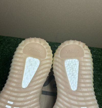 Yeezy 350 Linen