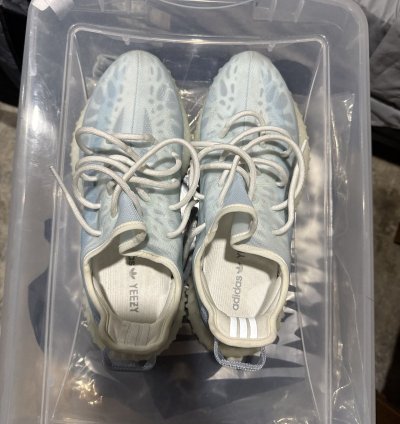 Yeezy 350 Mona Ice