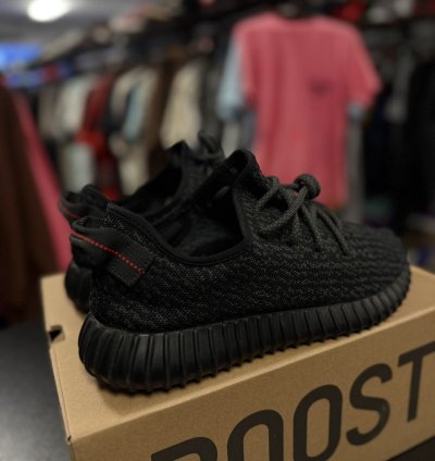 Yeezy 350 Og Original Pirate Black Size 10 bb5350