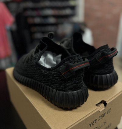 Yeezy 350 Og Original Pirate Black Size 10 bb5350