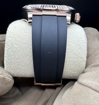 Rolex Sky-dweller Rose Gold White Dial Oysterflex 326235 Box Papers 2023