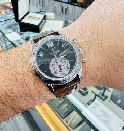 Patek Philippe Annual Calendar Chronograph 5960p Platinum Grey Dial 40mm Auto Watch Box Paper