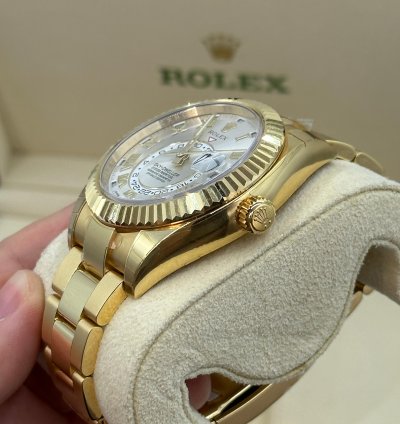 Rolex Sky-dweller Silver Roman 2021