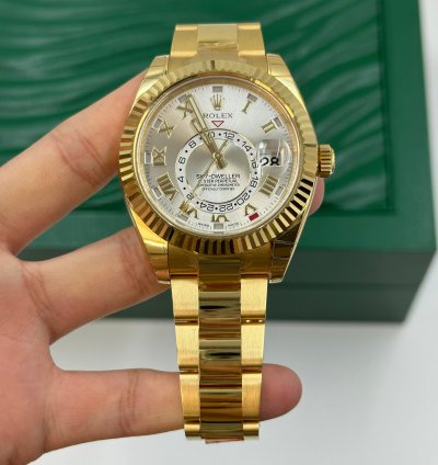 Rolex Sky-dweller Silver Roman 2021