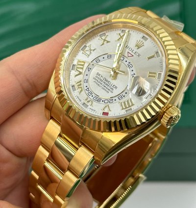 Rolex Sky-dweller Silver Roman 2021