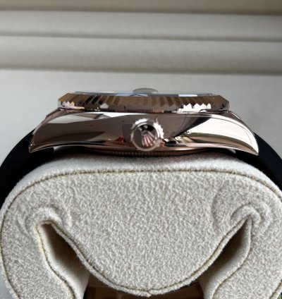 Rolex Sky-dweller Slate Dial In Everose Gold On Oysterflex