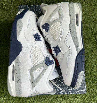 Jordan 4 Retro Midnight Navy
