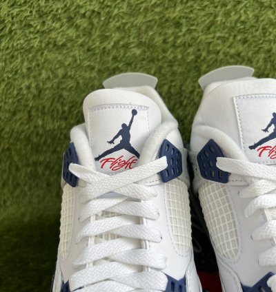 Jordan 4 Retro Midnight Navy