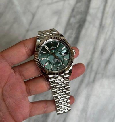 Rolex Sky-dweller Stainless Jubilee Green Bnib 2024