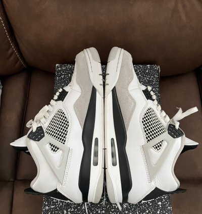 Jordan 4 Retro Military Black