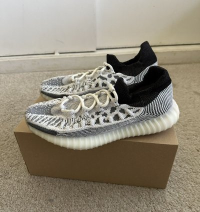 Yeezy 350 V2 Cmpct Panda