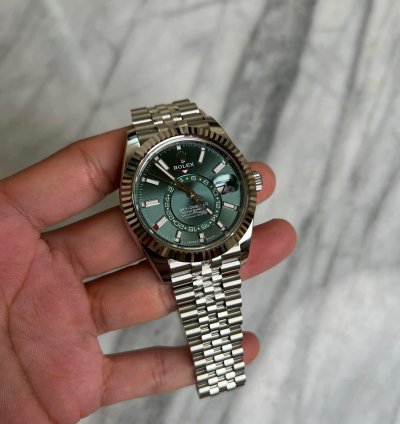 Rolex Sky-dweller Stainless Jubilee Green Bnib 2025