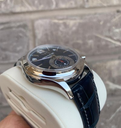 Patek Philippe Annual Calendar Chronograph 5960p-015 Blue Annual Calendar Chronograph