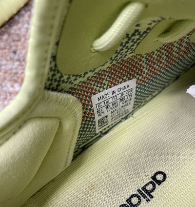 Yeezy 350 V2 Semi Frozen Yellow