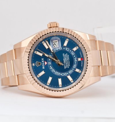 Rolex Sky-dweller Unworn 2023 Papers Rolex Sky-dweller 18k Rose Gold Blue-green 42mm 336935