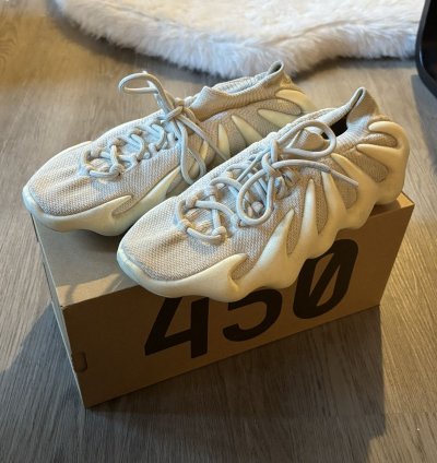 Yeezy 450 - Cloud White