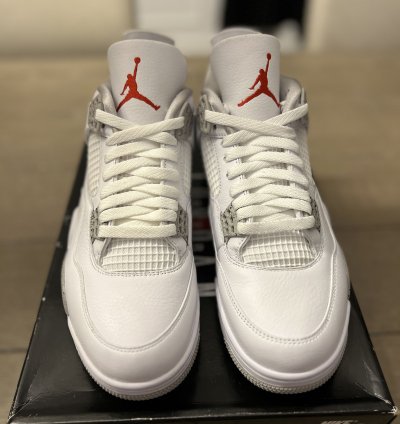 Jordan 4 Retro White Oreo 2021
