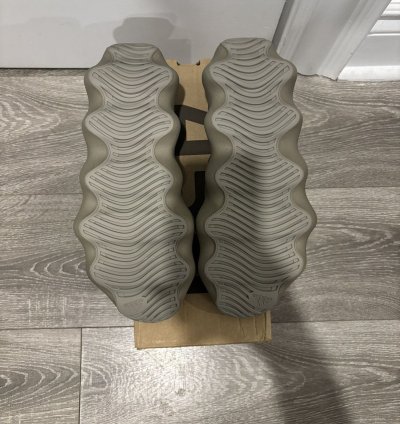 Yeezy 450 Stone Flax Size 9 5
