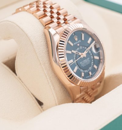 Rolex Sky-dweller Unworn Rolex Sky-dweller 42mm 336935-0005 Rose Gold Blue Dial 2025