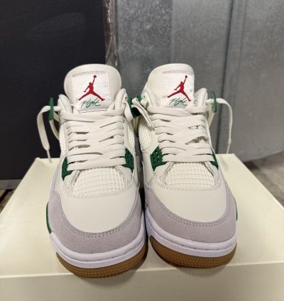 Jordan 4 Sb Pine Green