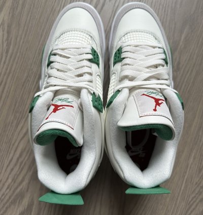 Jordan 4 Sb Pine Green