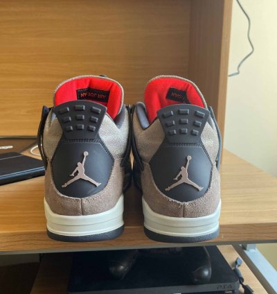 Jordan 4 Taupe Haze