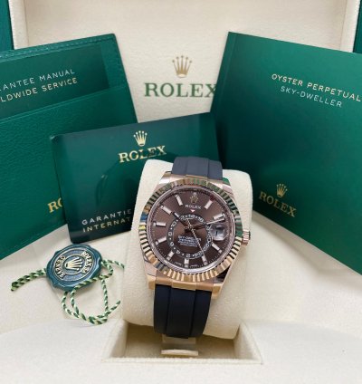 Rolex Sky-dweller Unworn Sky Dweller 326235 Rose Gold 42mm Chocolate Dial Oysterflex Rubber