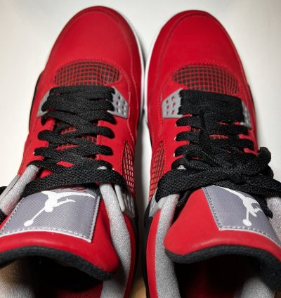 Jordan 4 Toro Bravo