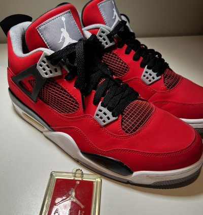 Jordan 4 Toro Bravo