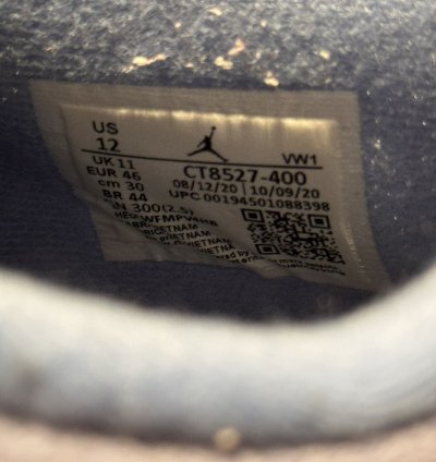 Jordan 4 Unc