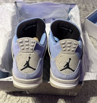 Jordan 4 Unc