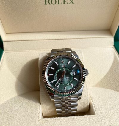 Rolex Sky-dweller Unworn Sky-dweller