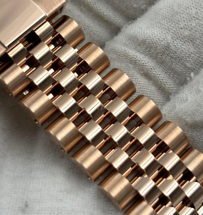 Rolex Sky-dweller Unworn Sky-dweller 42mm Blue Dial Rose Gold Jubilee Bracelet 336935 Box Papers 2024