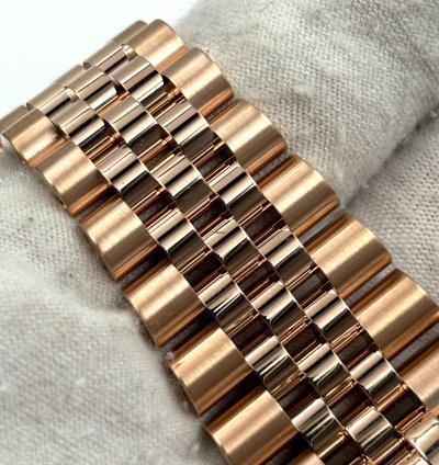 Rolex Sky-dweller Unworn Sky-dweller 42mm Blue Dial Rose Gold Jubilee Bracelet 336935 Box Papers 2024