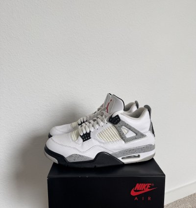 Jordan 4 White Cement