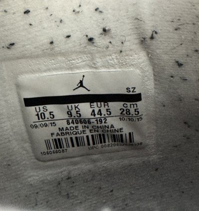 Jordan 4 White Cement