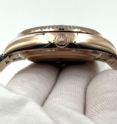 Rolex Sky-dweller Unworn Sky-dweller 42mm Blue Dial Rose Gold Oyster Bracelet 336935 Box Papers 2024