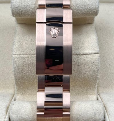 Rolex Sky-dweller Unworn Sky-dweller 42mm Blue Dial Rose Gold Oyster Bracelet 336935 Box Papers 2024