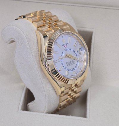 Rolex Sky-dweller White