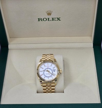 Rolex Sky-dweller White