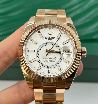 Rolex Sky-dweller White Dial Everose 2021