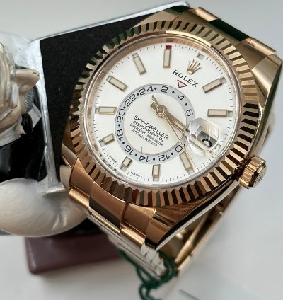 Rolex Sky-dweller White Dial Everose 2021