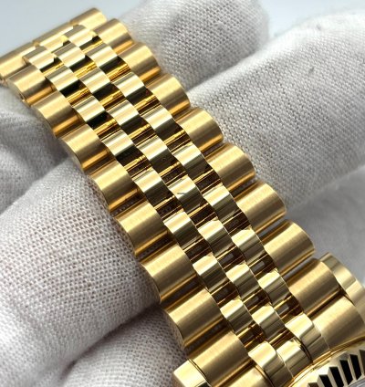 Rolex Sky-dweller White Dial Yellow Gold Jubilee Bracelet 336938 Unworn 2025