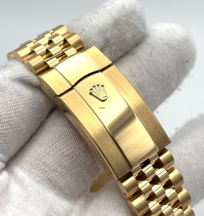 Rolex Sky-dweller White Dial Yellow Gold Jubilee Bracelet 336938 Unworn 2025