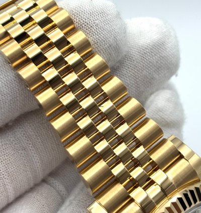 Rolex Sky-dweller White Dial Yellow Gold Jubilee Bracelet 336938 Unworn 2025