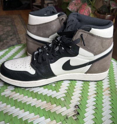 Jordan Mocha 11 - Great Condition