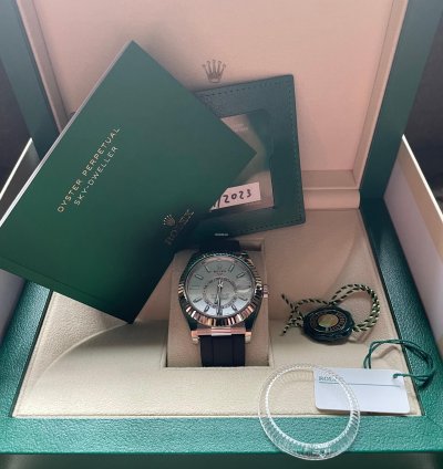 Rolex Sky-dweller White Gold Oysterflex Full Set Unworn 2023 Stunning