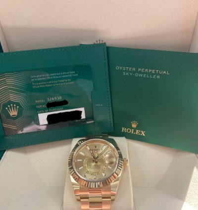 Rolex Sky-dweller Yellow Gold - Champagne Dial - Oyster Bracelet 326938